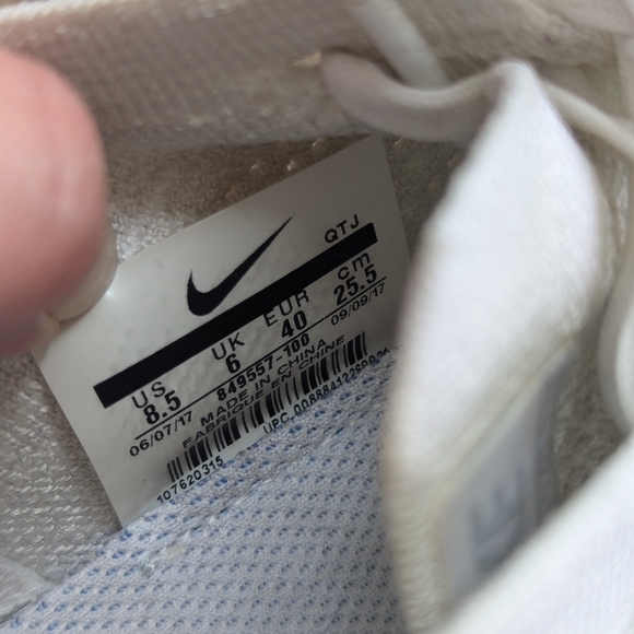 NIKE VAPORMAX SHOES WHITE - Picture 4 of 4